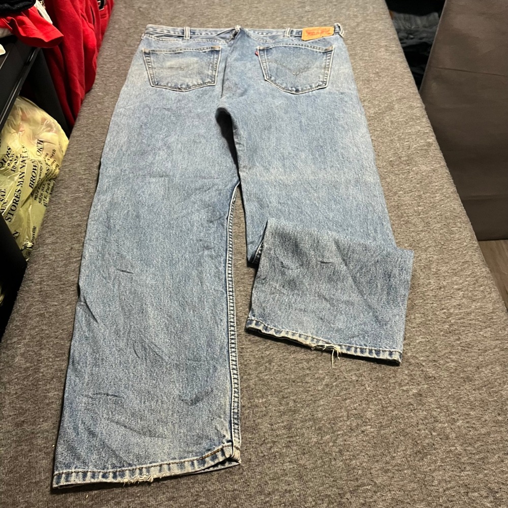 Levis 505 Regular Fit Light Wash Denim Jeans Mens 40x32 Blue Straight Leg